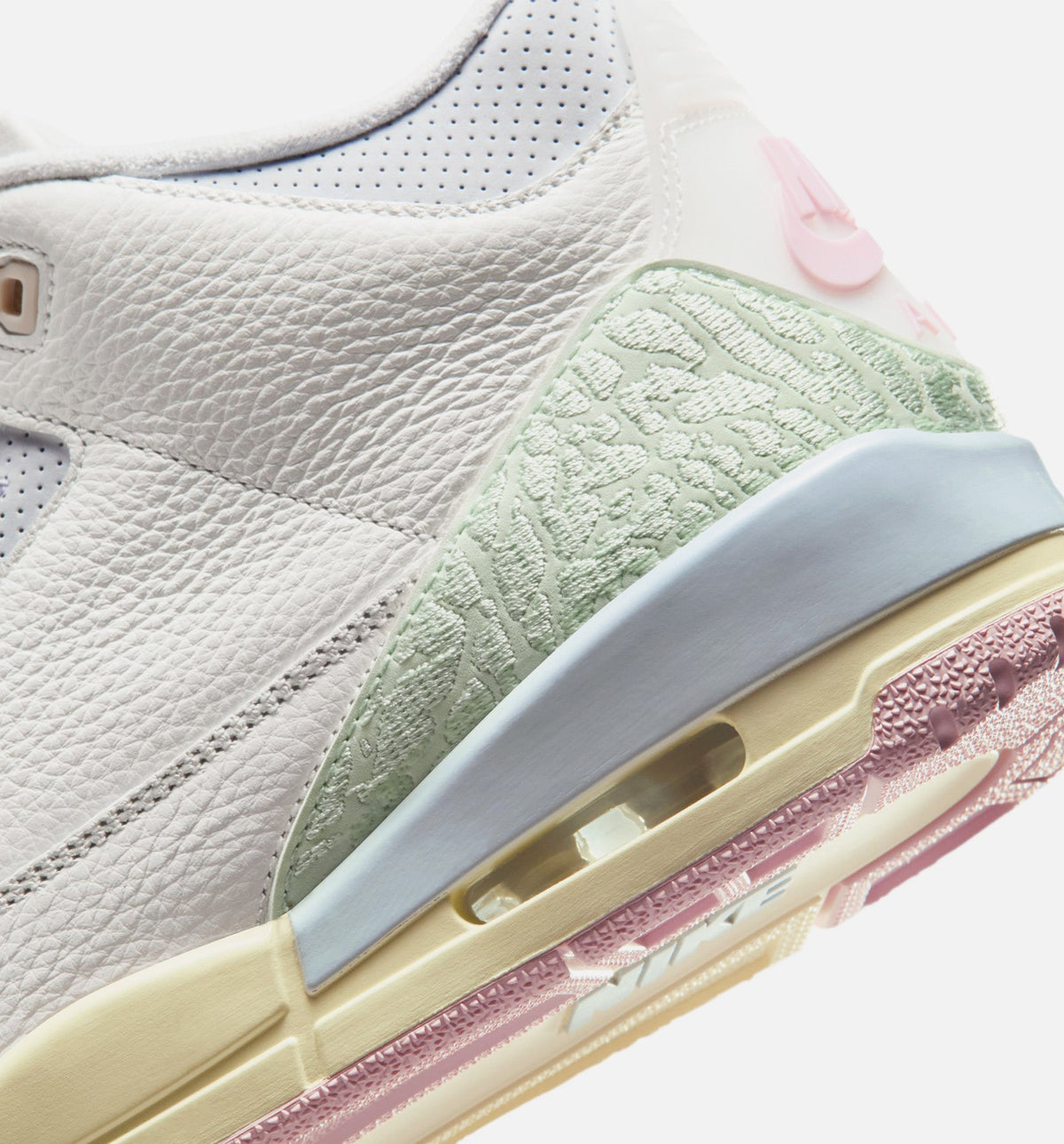 Air Jordan 3 Retro Sail & Jade Aura – Men's Lifestyle Shoe | Sail/Jade Aura/Aura/Iced Carmine
